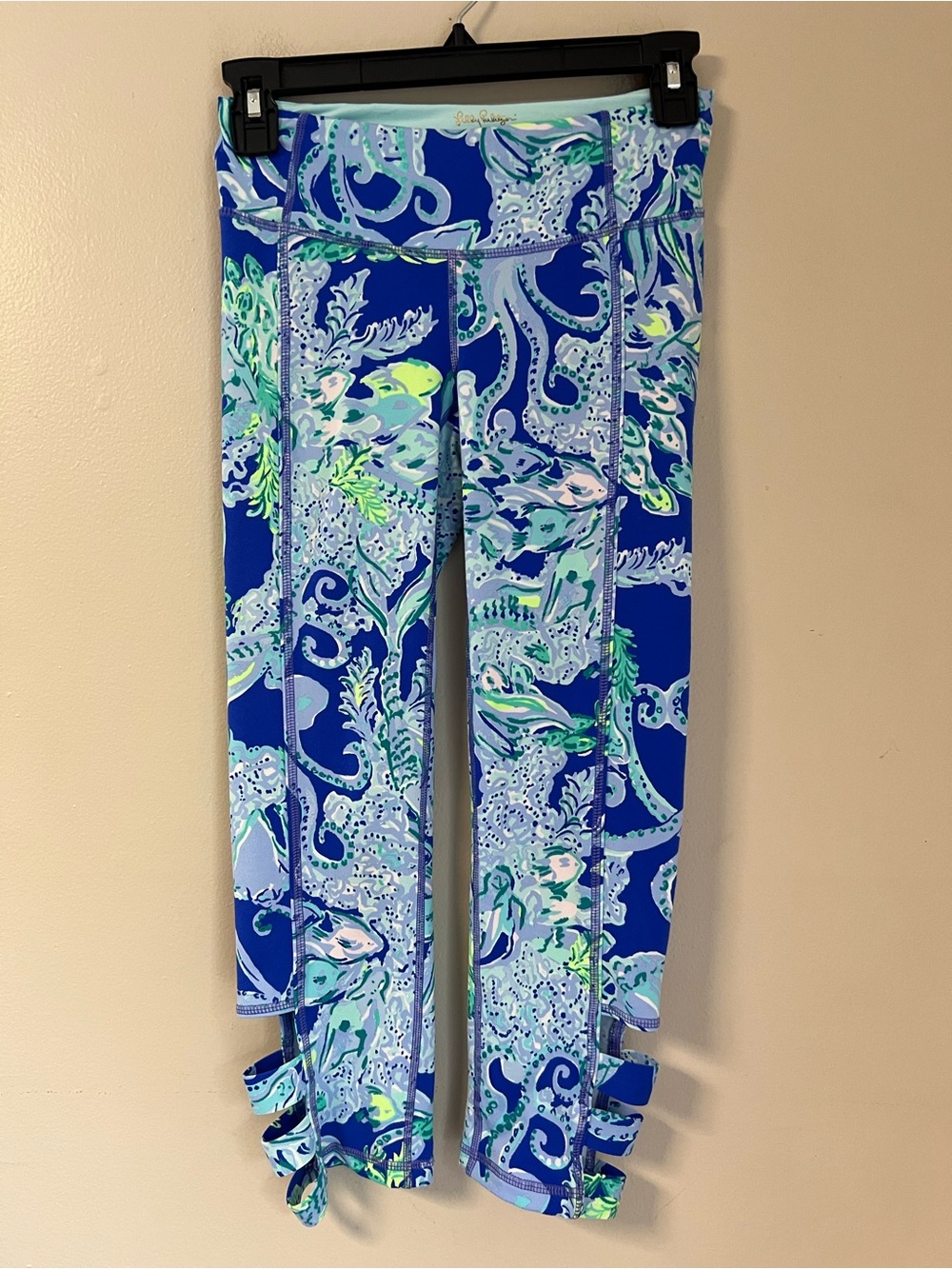 Lilly Pulitzer Luxletic Weekender Sea Sirens Crop Leggings Women’s XS Athleisure